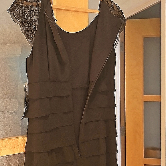 🖤 Black Evening Dress - Picture 4 of 10